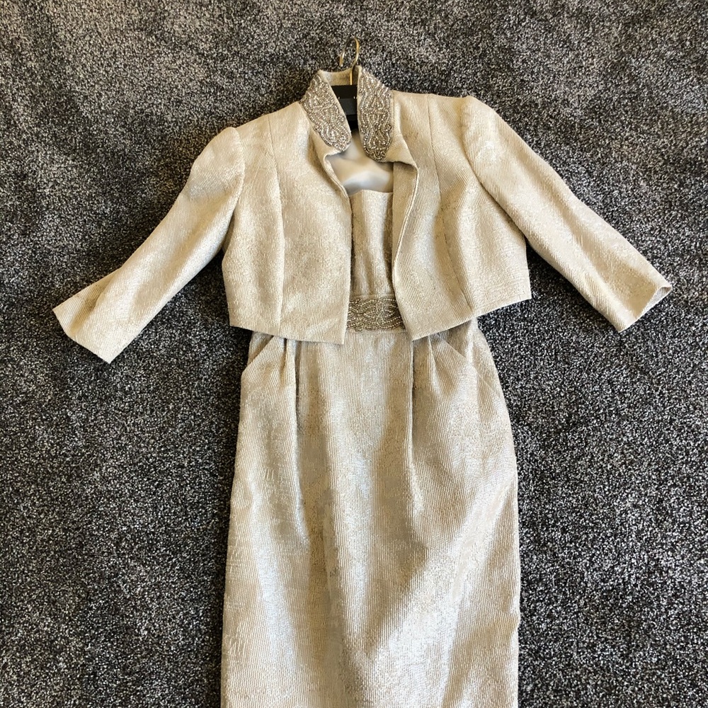 Carmen Marc valvo dress and jacket size 2